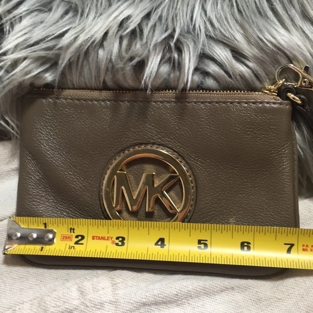 Michael Kors Fulton Wristlet